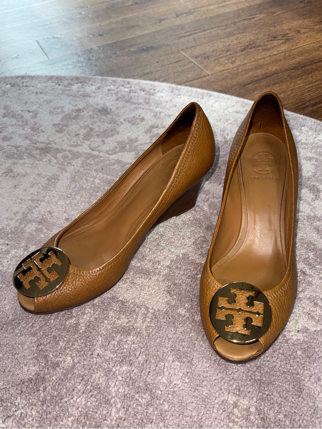 Tory Burch Women’s 9.5 Tan Camel Brown Leather Sally Peep Toe Wedges Heels